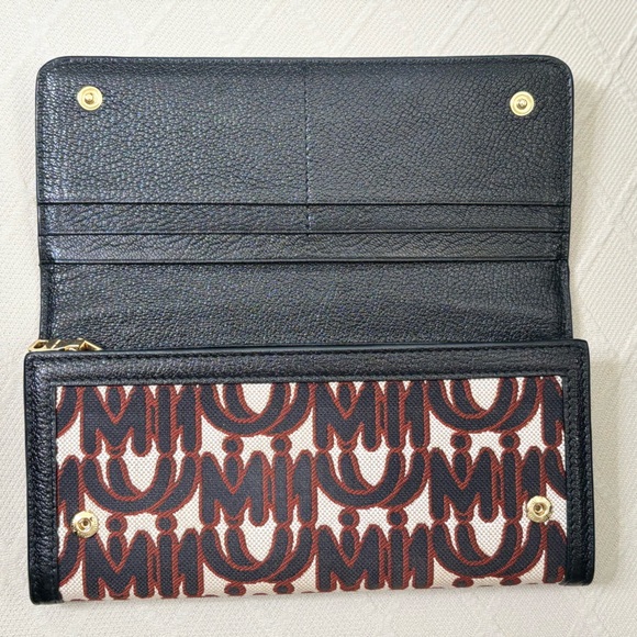 Miu Miu Limited Edition Long Wallet with COA- EUC - Picture 3 of 8